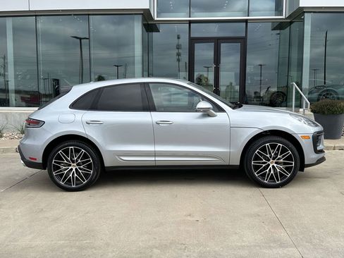 Certified 2026 Porsche Macan image 8