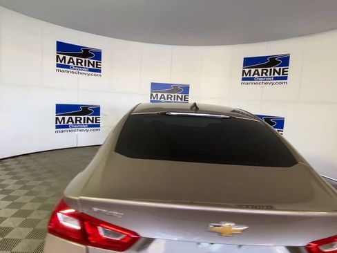 Used 2022 Chevrolet Malibu LS w/ LPO, Floor Liner Package FWD image 9