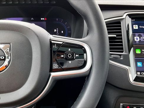 Certified 2023 Volvo XC90 B5 Core w/ Protection Package Premier image 12