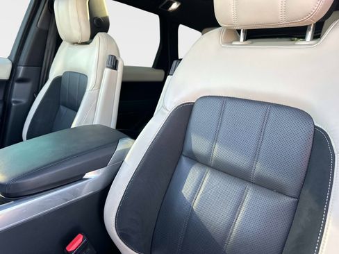 Used 2020 Land Rover Range Rover Sport HST image 20