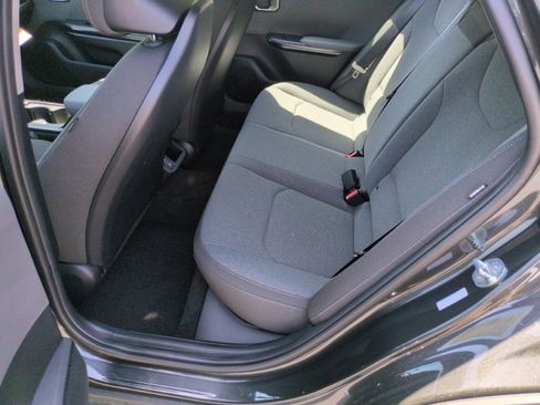 New 2025 Kia K4 LXS FWD image 32