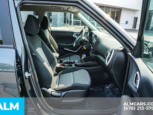 Used 2025 Kia Soul LX w/ LX Technology Package FWD image 23