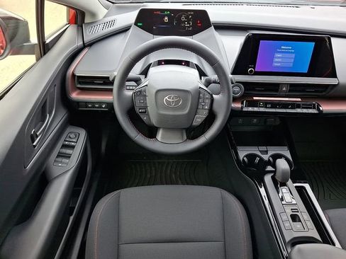 New 2026 Toyota Prius Plug-In Hybrid FWD image 11