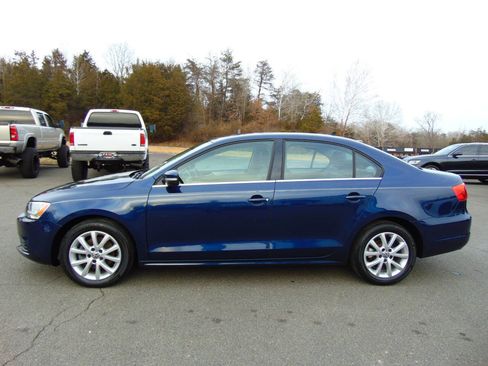 Used 2014 Volkswagen Jetta SE image 25