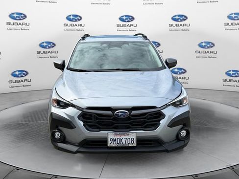 Used 2024 Subaru Crosstrek 2.0i Premium AWD/4WD image 2