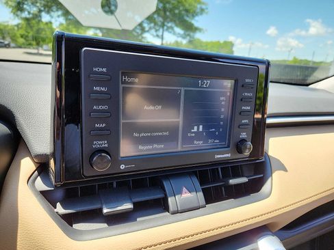 Certified 2022 Toyota RAV4 XLE w/ Convenience Package AWD/4WD image 19
