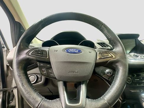 Used 2018 Ford Escape Titanium FWD image 13