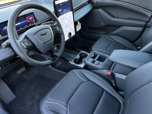 New 2025 Ford Mustang Mach-E Premium RWD image 7