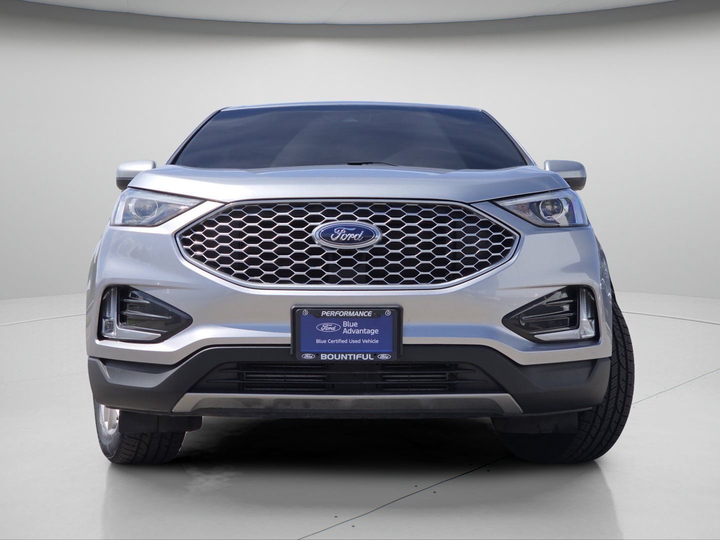 Used 2024 Ford Edge SEL w/ Convenience Package AWD/4WD image 3