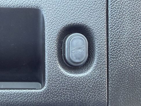 Used 2019 Chevrolet Tahoe LT image 26