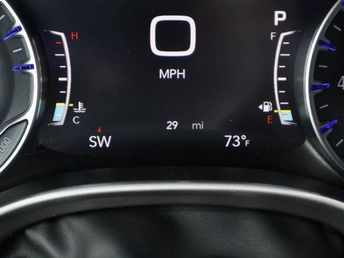 New 2026 Chrysler Pacifica Select image 30