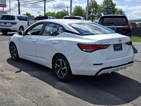 Certified 2025 Nissan Sentra SV FWD image 5