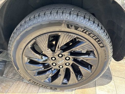 New 2025 Lincoln Navigator Reserve w/ Jet Appearance Package image 32