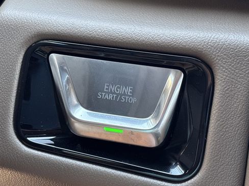 New 2026 GMC Yukon XL Denali w/ Denali Reserve Package AWD/4WD image 35