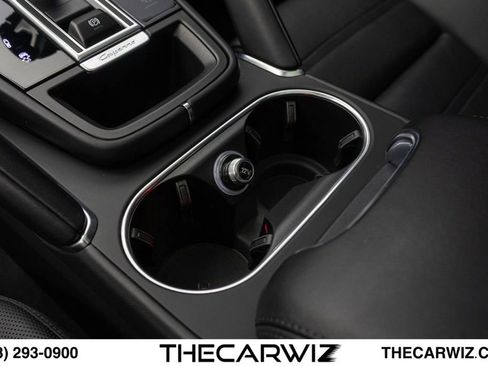 Used 2023 Porsche Cayenne Turbo AWD/4WD image 59