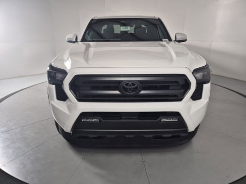 New 2026 Toyota Tacoma SR5 image 7