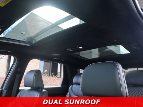 Used 2023 Hyundai Palisade Calligraphy image 30