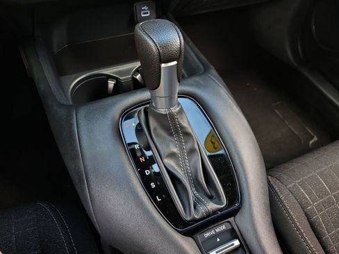 Used 2023 Honda HR-V LX image 25