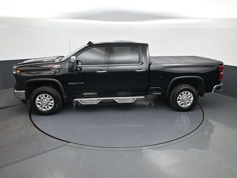 Used 2024 Chevrolet Silverado 2500 LTZ w/ LTZ Convenience Package AWD/4WD image 20