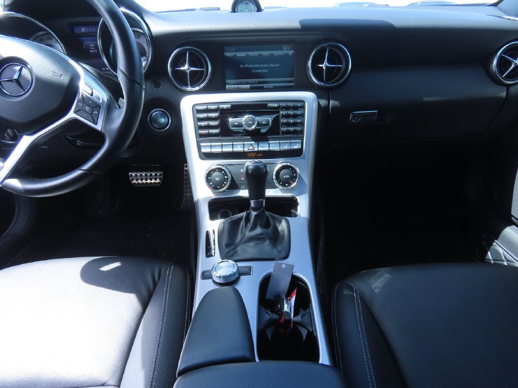 Used 2015 Mercedes-Benz SLK 250 image 7