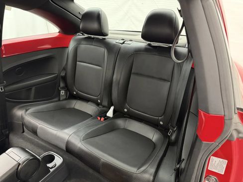 Used 2012 Volkswagen Beetle 2.5 FWD image 18