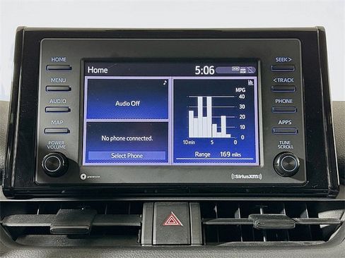 Used 2022 Toyota RAV4 XLE image 14