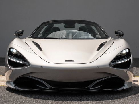 Used 2020 McLaren 720S Spider RWD image 6