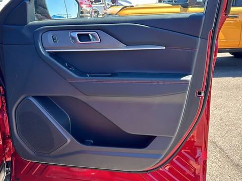 New 2026 Ford Explorer ST-Line w/ ST-Line Street Pack image 10