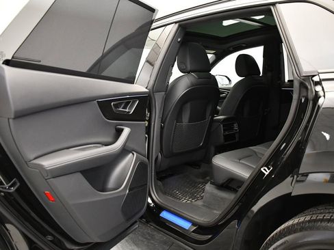 New 2026 Audi Q8 Premium Plus image 42