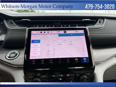 Used 2023 Jeep Grand Cherokee Overland w/ Luxury Tech Group IV AWD/4WD image 25