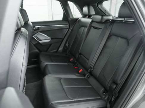 Certified 2024 Audi Q3 2.0T Premium image 22