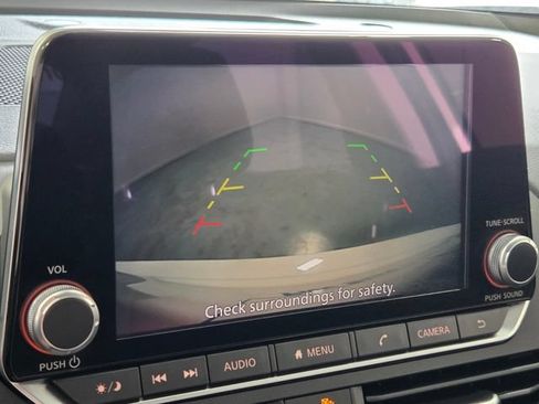 Used 2025 Nissan Altima 2.5 SV FWD image 22