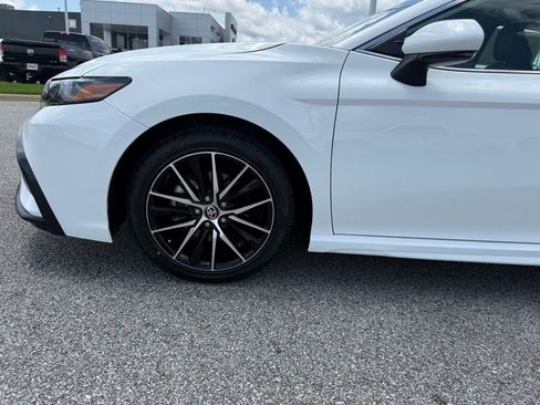Used 2024 Toyota Camry SE FWD image 22