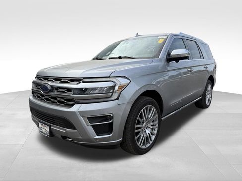 Used 2023 Ford Expedition Platinum AWD/4WD image 7