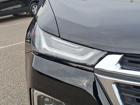 Used 2023 Chevrolet Traverse LT image 13