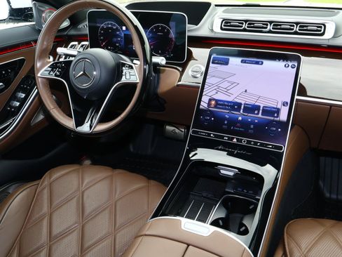Used 2024 Mercedes-Benz Maybach S 680 4MATIC image 11