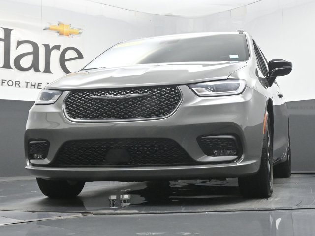 Used 2025 Chrysler Pacifica Limited FWD image 58