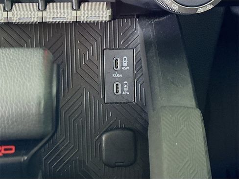 Used 2024 Toyota Tacoma TRD Off-Road image 29