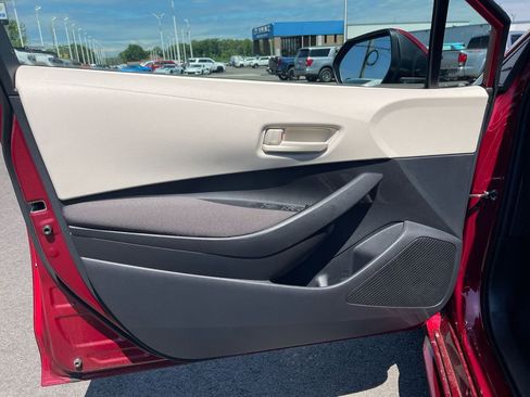 Used 2025 Toyota Corolla LE image 22