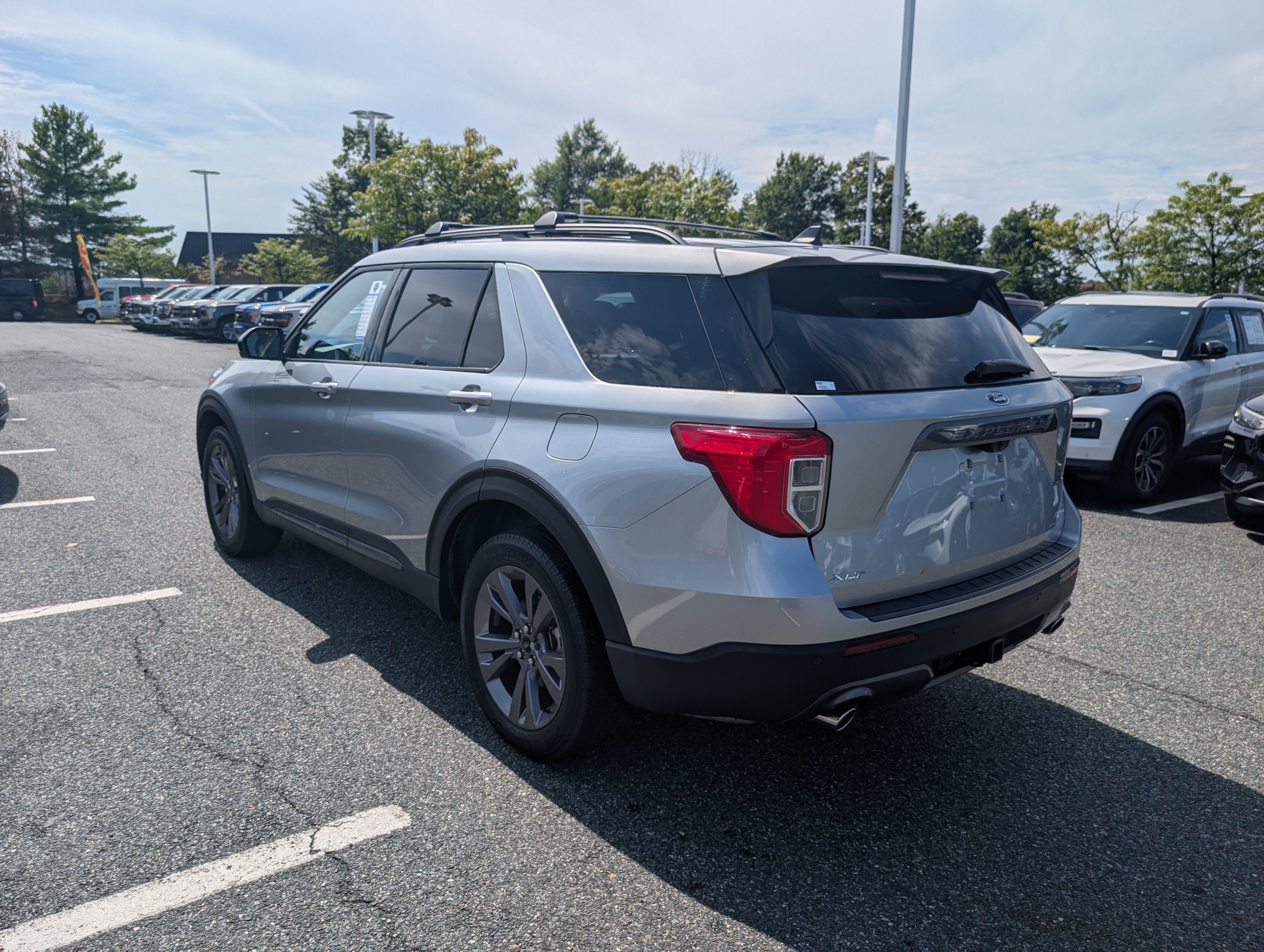 Certified 2024 Ford Explorer XLT w/ Equipment Group 202A AWD/4WD image 6