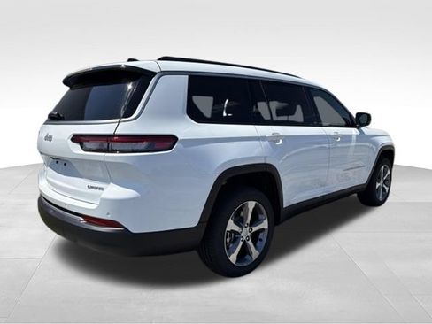 New 2026 Jeep Grand Cherokee L Limited w/ Trailer Tow Package AWD/4WD image 18