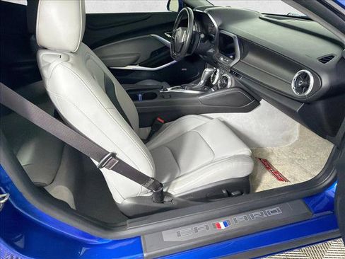 Used 2016 Chevrolet Camaro SS RWD image 15