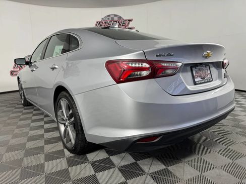 Used 2021 Chevrolet Malibu LT FWD image 26