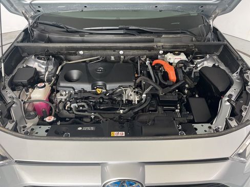 Used 2019 Toyota RAV4 XLE w/ Convenience Package AWD/4WD image 9