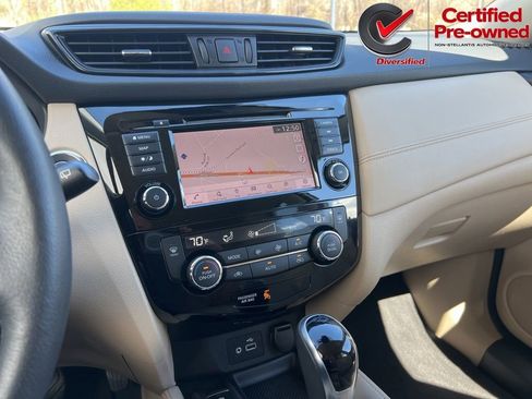 Used 2020 Nissan Rogue SL FWD image 65
