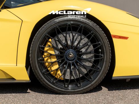 Used 2019 Lamborghini Aventador S AWD/4WD image 34