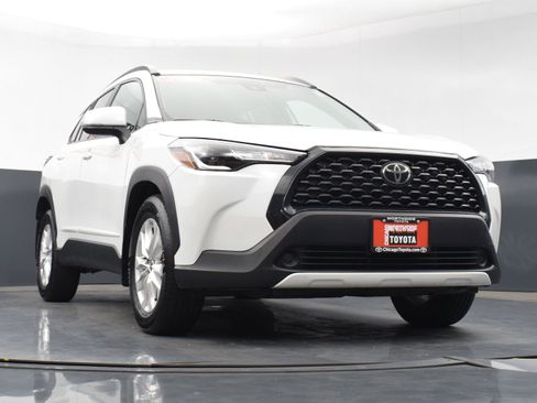 Used 2022 Toyota Corolla Cross LE image 29