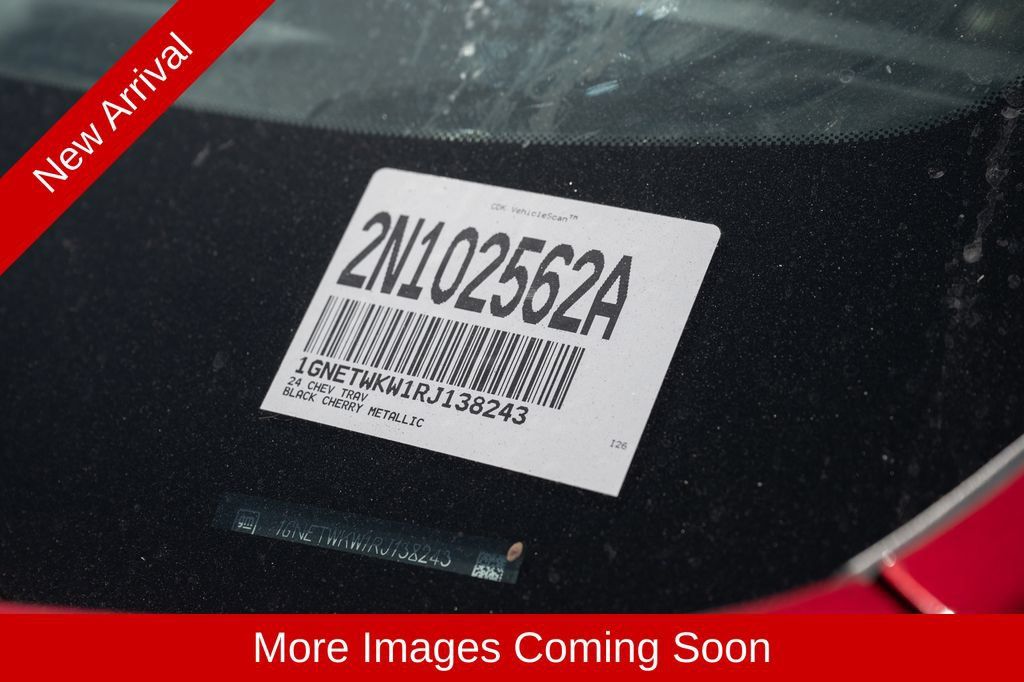 Used 2024 Chevrolet Traverse LT AWD/4WD image 11