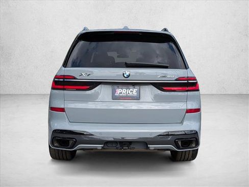 Used 2023 BMW X7 xDrive40i w/ M Sport Package image 7