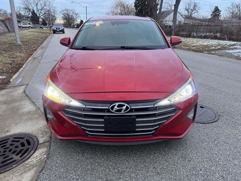 Used 2019 Hyundai Elantra Limited image 2